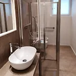 The Palm מלון דירות 4*