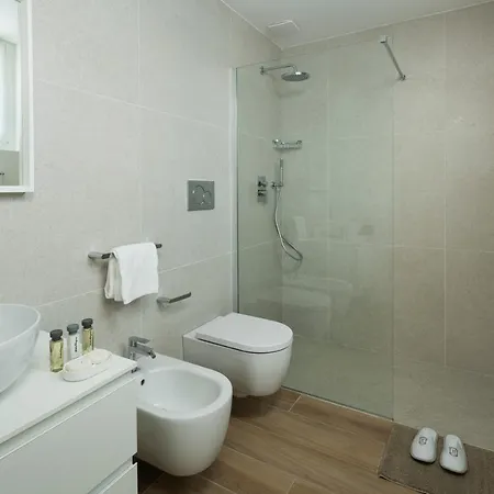 The Palm Apartmanhotel 4*