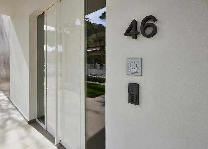 The Palm Ξενοδοχείο με διαμερίσματα