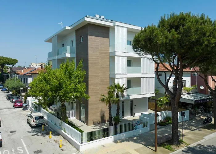 The Palm 4* Ριτσιόνε